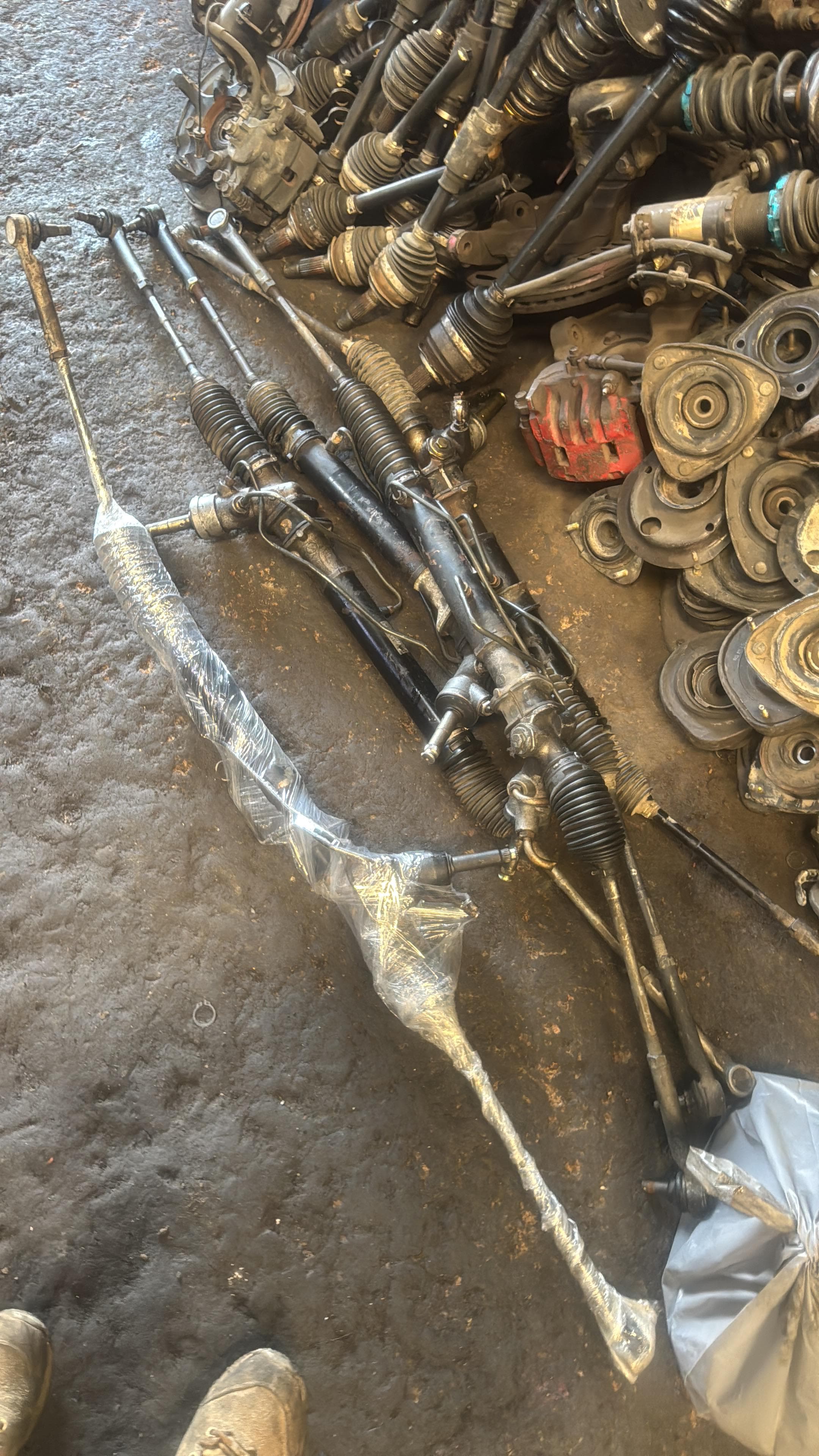 Front view of Other Subaru SG9 Subaru SG9 Steering Rack